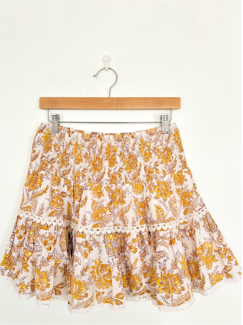Madison Mathews || Block Print Smocked Ruffle Mini Skirt Yellow Floral Medium‎